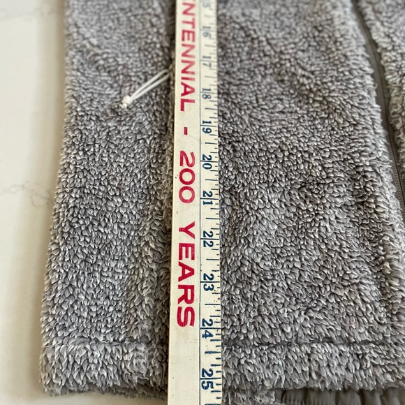 The‎ North Face Osito 2 Jacket - Picture 3 of 7